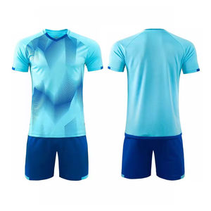 Uniforme de Fútbol Transpirable de Buena Calidad con Diseño de Logotipo en Tela Suave, Pantalones Cortos de Secado Rápido, Ligeros, 100% Poliéster, Ropa de Entrenamiento de Fútbol - Product Image 4