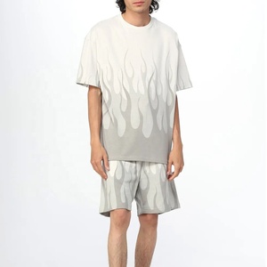 Shorts de algodón suave para hombre con tacto cómodo y diseño transpirable, conjunto de moda urbana personalizado. - Product Image 1