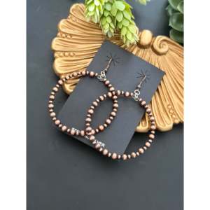 Pendientes colgantes de perlas graduadas de cobre trenzado Navajo hechos a máquina - Product Image 4