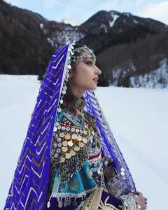 ชุดแต่งงานแบบใหม่ ชุดคู่แต่งงานแบบกุจิ ชุดแต่งงานแบบดั้งเดิม ชุดโบฮีเมียน ชุดบันจารา คุณภาพสูง - Product Image 4