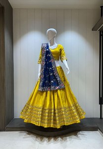 Navratri Collection 2025 Gets in the <b>Spirit</b> of Navratri by Approach With This Beyond Gorgeous Chaniya Cholis - Product Image 2