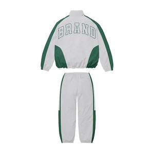 Ensemble de survêtement personnalisé léger et respirant en coton pour homme : veste coupe-vent, short et pantalon avec logo personnalisé - Product Image 5