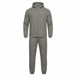 Survêtement de sport pour homme à capuche personnalisé, respirant, 100% polyester, haute qualité, prix bas - Product Image 1