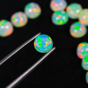 Lote de cabujones redondos lisos de ópalo etíope natural, cuentas de piedras preciosas sueltas de piedra de ópalo de 5x5mm para la fabricación de joyas a precio mayorista - Product Image 2