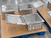 Boîtier Électrique Métallique Personnalisé en Acier Inoxydable, Acier au Carbone, Aluminium Moulé Sous Pression pour Panneaux de Commande