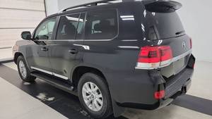 (W&T) PROMOCIÓN Venta de TOYOTA LAND CRUISER 4WD 5.7L V-8 GAS SUV USADO del 2021 - Product Image 6