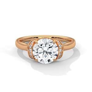 Bague de fiançailles solitaire en or massif avec diamant de laboratoire rond 2 carats et diamants latéraux, clarté VVS – Bague unique en diamant de laboratoire - Product Image 3