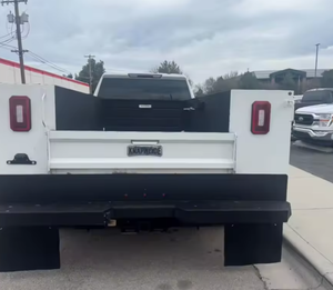 ดีที่สุด!! รถบรรทุกฟอร์ด F-350 ปี 2011 มือสอง สภาพดี แบบ Extended Cab สำหรับงานซ่อมบำรุง ขับเคลื่อน 4 ล้อ พร้อมห่วงลากจูง กระบะท้ายอเนกประสงค์ เหมาะสำหรับงานก่อสร้างและงานช่างทั่วไป - Product Image 3