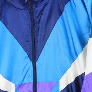 Conjunto de chándal para exteriores con logotipo personalizado 2025 con chaqueta cortavientos con capucha de tela impermeable y pantalón transpirable patrón sólido - Product Image 4