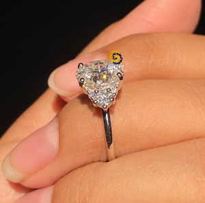 Unique 925 <b>Sterling</b> <b>Silver</b> 4 Ct Oval Cut Moissanite Prong <b>Set</b> Trendy Cluster Engagement <b>Ring</b> for Women Party - Product Image 2