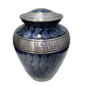 Urna de cremación grabada en cruz con acabado plateado memorable estilo europeo y americano para cenizas - Product Image 4