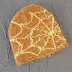 Gorro de Mohair de Alta Calidad, Personalizado, con Rayas Degradadas Suaves, Moderno y Cálido, para Uso en la Playa, Fabricado con Alta Calidad - Product Image 4