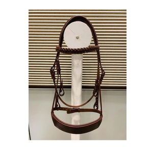 บังเหียนม้าหนังแท้แบบปรับได้บังเหียนม้าหนังแท้สำหรับขาย/ส่งออกจากอินเดียพร้อมโลโก้ตามสั่ง - Product Image 1