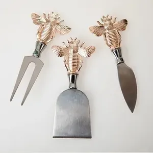 Juego de esparcidor de queso de metal con cabeza dorada y cuchillo de mantequilla, utensilios de cocina de acero inoxidable, cubiertos ideales para bodas hechos en la India - Product Image 5