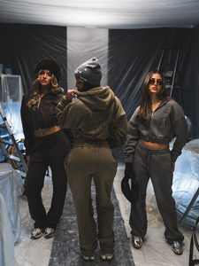 Ensemble deux pièces tendance 2026 : sweat à capuche zippé et pantalon de jogging décontracté, vêtements de gros avec logo personnalisé - Product Image 4