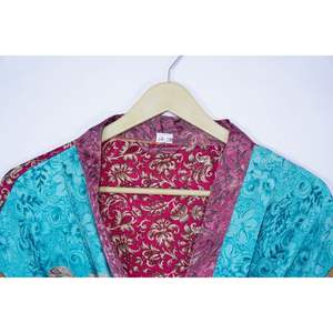 Kimono de Luxe Vintage Fait Main Robe de Bain Longue en Soie Recyclé Sari Ethnique Maxi Robe de Chambre Été Automne Printemps - Product Image 6