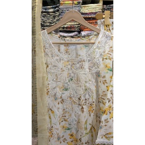 Traje de 3 Piezas para Mujer Inspirado en MARIA B, Conjunto Elegante y Femenino - Product Image 3