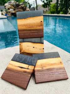 Sous-verre en bois poli classique de qualité supérieure a Z ENTERPRISES AZE-032 avec résine époxy transparente résistante à la chaleur pour le café et le thé - Product Image 6