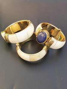 กำไลข้อมือทองเหลืองสไตล์วินเทจรูปทรงกระดูกประดับหินธรรมชาติ กันน้ำ ทำด้วยมือ สำหรับผู้หญิง ไอเดียของขวัญ เครื่องประดับแฟชั่น - Product Image 2