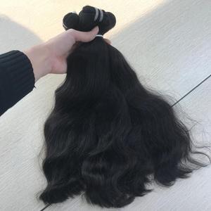 Extensiones de cabello humano natural camboyano 100% cabello ondulado de trama - Product Image 5