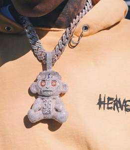 3.30Ct Corte redondo Real Moissanite Conejito Colgante de dibujos animados 14K Dos tonos Chapado en oro - Product Image 3