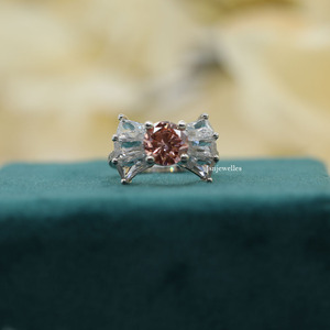 Bague de fiançailles pour femme de luxe en or massif 10KT 1.50CT Cut Lab Grown Diamond Prong Set Cluster Stylish Classic IGI Certificate - Product Image 1