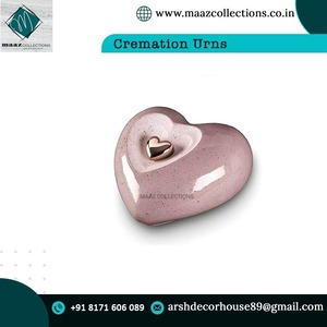 Urna Funeraria de Estilo Americano con Diseño de Corazón Blanco Perla, Construcción Ecológica y Duradera, Diseño Personalizable - Product Image 4