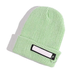 Fabricación de Gorros de Punto para Exteriores, Gorros de la Mejor Calidad, Logotipo Personalizado y Bordado, Colores Únicos para Hombres y Mujeres en Todos los Tamaños - Product Image 4
