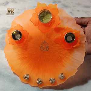Plat de Pooja décoratif artisanal écologique de style ange en résine époxy de luxe pour le festival de Diwali et les mariages - Product Image 1