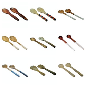 ชุดช้อนสลัดไม้มะม่วง/ไม้กระถินเทศ วินเทจ เป็นมิตรกับสิ่งแวดล้อม ผลิตในอินเดีย พร้อมด้ามจับเรซิ่น สำหรับใช้เป็นช้อนส้อมและของแจก - Product Image 2