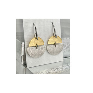 2022 September Latest Two Elegant Sunflower <b>Studs</b> For Office Brass Jewelry <b>Small</b> Square <b>Stud</b> Texture Geometrically <b>Earrings</b> - Product Image 1