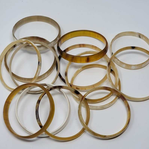 ชุดเครื่องประดับสำหรับผู้หญิงกำไลเขาควายทำมือแบบมีสไตล์ - Product Image 1