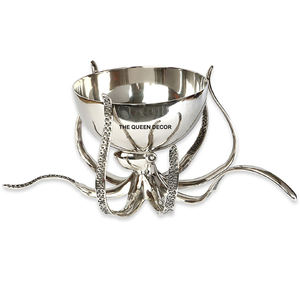 Mesa de Aluminio Resistente de Estilo Vintage para Exhibir Dulces, Frutos Secos o Joyas, Forma Única, Acabado Negro, Tazón Decorativo - Product Image 4