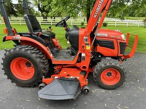 รถแทรคเตอร์4WD ล้อสำหรับ B2320 Ih 70HP รถแทรคเตอร์สนามหญ้าพร้อมปั๊มกระปุกเกียร์และเครื่องยนต์-ผลผลิตสูงสำหรับการเกษตร - Product Image 6