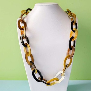 Collier en corne de buffle animal fait main artisanat naturel poli pour cadeaux et mariages disponible en vrac - Product Image 4