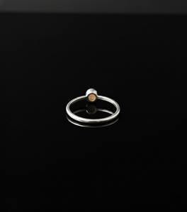 Bague de fiançailles vintage de style chrétien en argent 925, opale naturelle d'Éthiopie Welo, taille ovale, sertie en bélière, pour enfants - Product Image 4