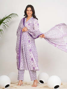 Ensemble Anarkali Kurta Pant Dupatta en coton pour femmes, imprimé floral, longueur mollet, col en V, manches trois quarts, blanc, vêtements ethniques - Product Image 6