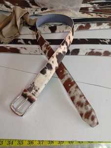 เข็มขัดหนังวัวแท้สไตล์วินเทจสำหรับทุกเพศ ขายส่ง พร้อมโลโก้สั่งทำ หัวเข็มขัดโลหะผสมหนัก งานแฮนด์เมด กันน้ำ ทันสมัย - Product Image 3