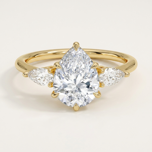 Bague à trois pierres en or jaune avec diamant taille poire 3 carats et pierres latérales taille poire, bijou de fiançailles classique pour femme, design personnalisé - Product Image 1
