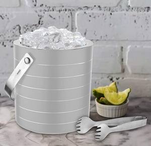 Cubitera Moderna de Acero Inoxidable con Tapa, Asa y Pinzas, Diseño Elegante a Rayas, Aislada para el Hogar, Bar o Fiestas - Product Image 3