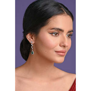 Clara Boucles d'oreilles pendantes Huggie en Argent Sterling 925, Zircon Platine, Moissanite, Diamant, Or Rose, motif Feuillage Vert et Pendentif Gland, pour Mariage, Fête, Cadeau - Product Image 4