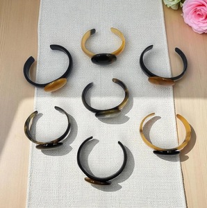 Brazaletes de Cuerno de Búfalo Natural, Joyería Artesanal de Cuerno de Búfalo - Product Image 4