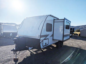 Usado en China: Remolque de Viaje de 15 Pies con Litera, Apertura Lateral y Material de Aluminio para Tu Aventura - Product Image 2