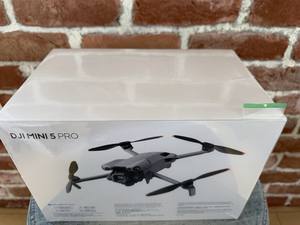 DJI Mini 5 Pro Fly More Combo Plus 52 min 3 Baterías NUEVO y SELLADO - Product Image 2