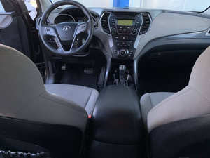 Voiture d'occasion de qualité et abordable, Hyundai Santa Fe 2016, conduite à gauche - Product Image 2