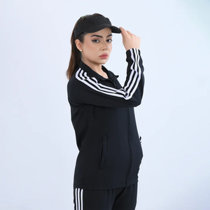 ชุดวอร์มสำหรับเล่นกีฬาของผู้หญิงชุดออกกำลังกายแบบยืดได้น้ำหนักเบามีแถบด้านข้างชุดวิ่งเล่นโยคะและชุดกีฬาทุกวัน - Product Image 2