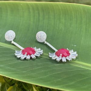 Pendiente colgante largo de alta calidad con rubí de imitación en forma redonda brillante, accesorios de joyería bastante hermosos para niñas y mujeres - Product Image 4