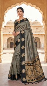 Nuevo Sari Festivo de Seda Suave con Bordados Pequeños en Toda la Prenda, Pallu Rico con Doble Bordado en Zari - Product Image 5