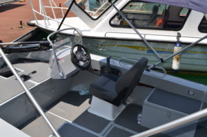 Yacht Sportivo <span class=keywords><strong>in</strong></span> Alluminio Saldato da 4,88m (16ft) con Ponte Aperto e <span class=keywords><strong>Motore</strong></span> Fuoribordo per Pesca e Relax Familiare nel <span class=keywords><strong>Weekend</strong></span> - Product Image 4