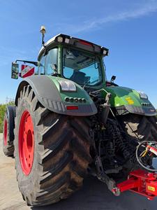 รถแทรกเตอร์ Fendt 1050 Vario คุณภาพสูง สภาพดี ใช้งานได้ทรงพลัง 45 แรงม้า ขับเคลื่อน 4 ล้อ พร้อมการรับประกันเครื่องยนต์ 3 ปี สีเขียวเข้ม - Product Image 4